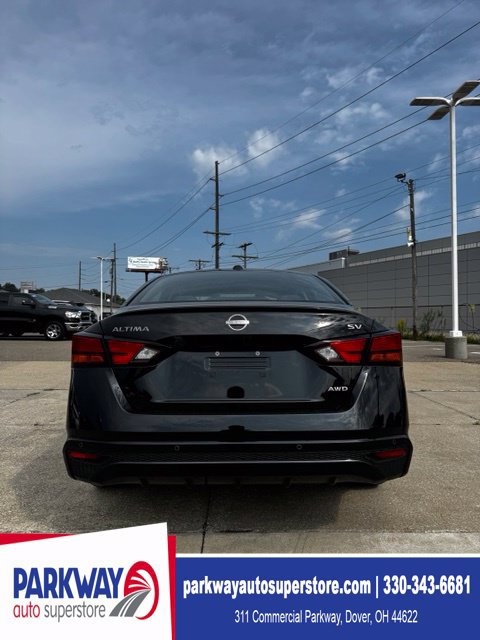 Used 2024 Nissan Altima 2.5 SV AWD/4WD image 7
