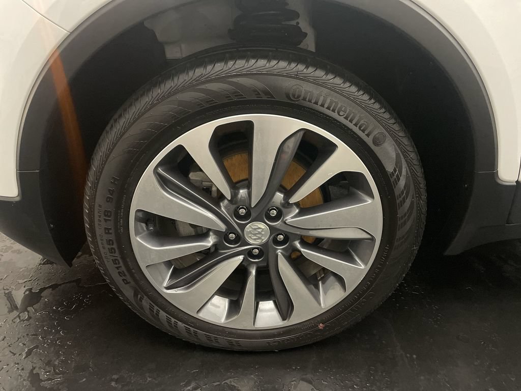 Used 2022 Buick Encore Preferred w/ Safety Package AWD/4WD image 25