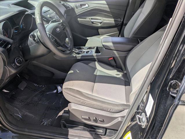 Used 2017 Ford Escape SE image 14