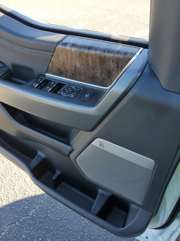 Used 2025 Ford F250 Lariat w/ Chrome Package image 26