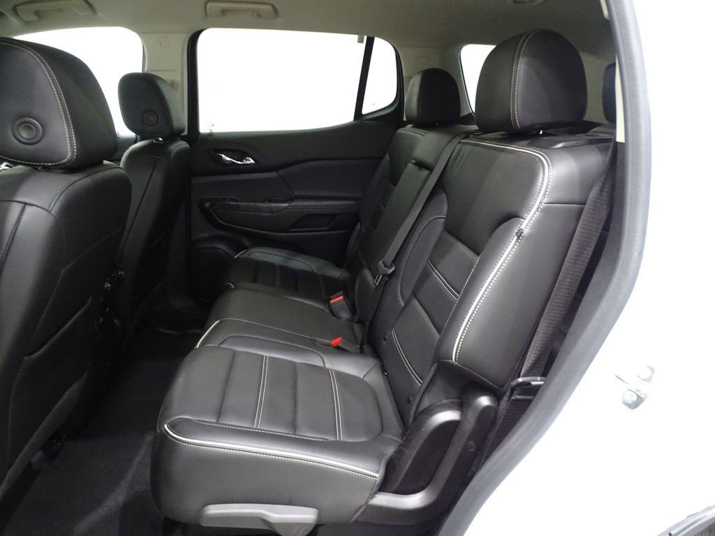 Used 2023 GMC Acadia Denali image 11