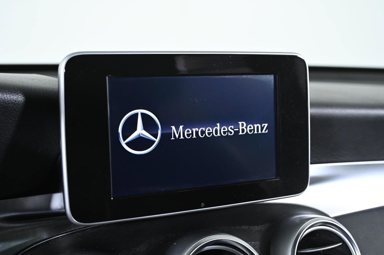 Used 2018 Mercedes-Benz GLC 300 4MATIC image 14