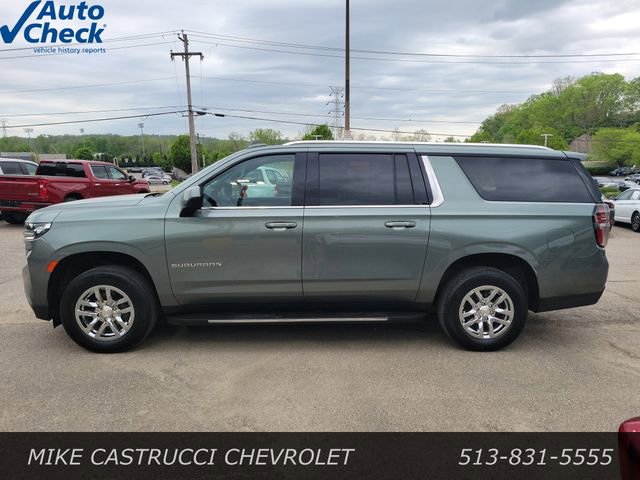 Used 2024 Chevrolet Suburban LT image 2