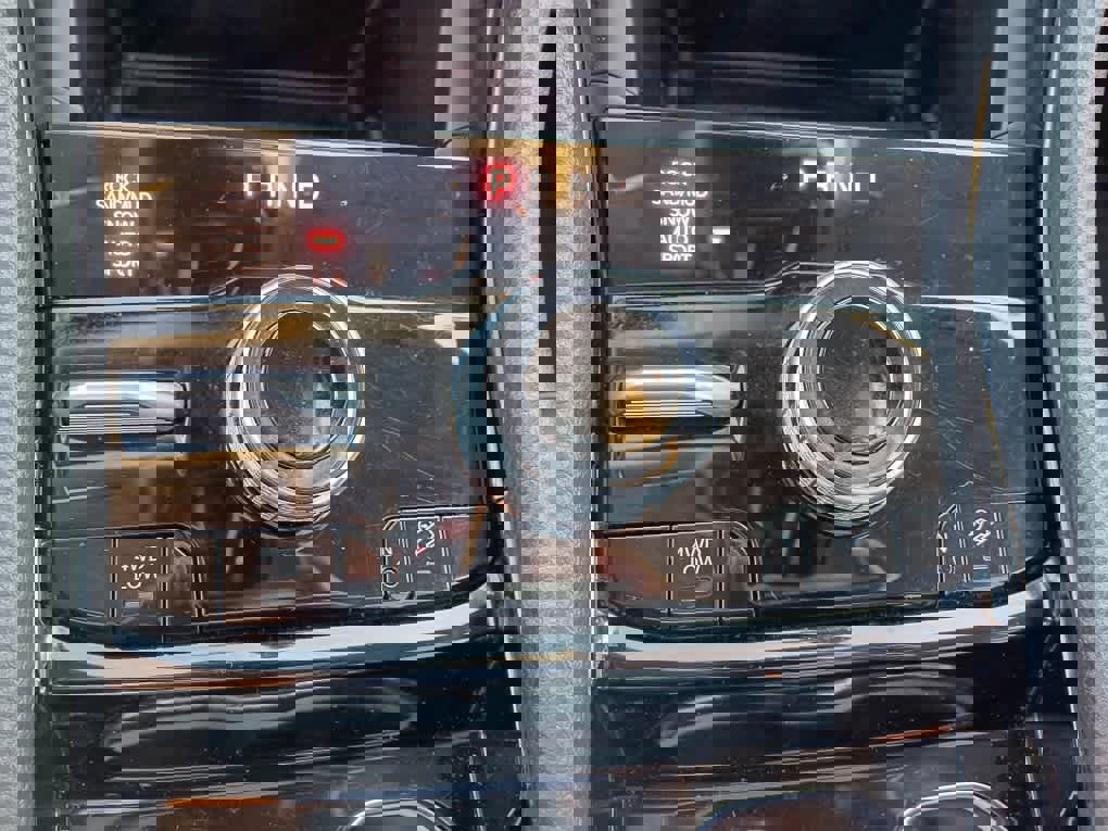 Used 2023 Jeep Grand Cherokee 4WD 4xe image 32