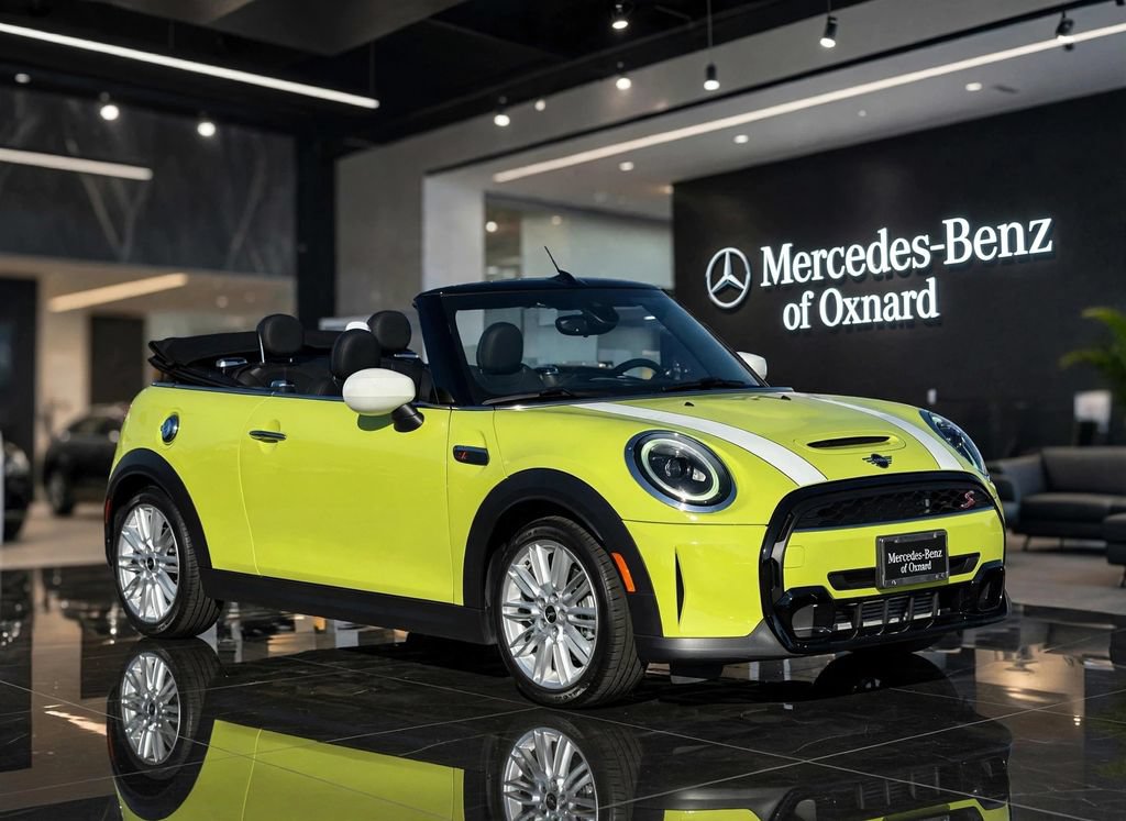 Used 2024 MINI Cooper S FWD image 1