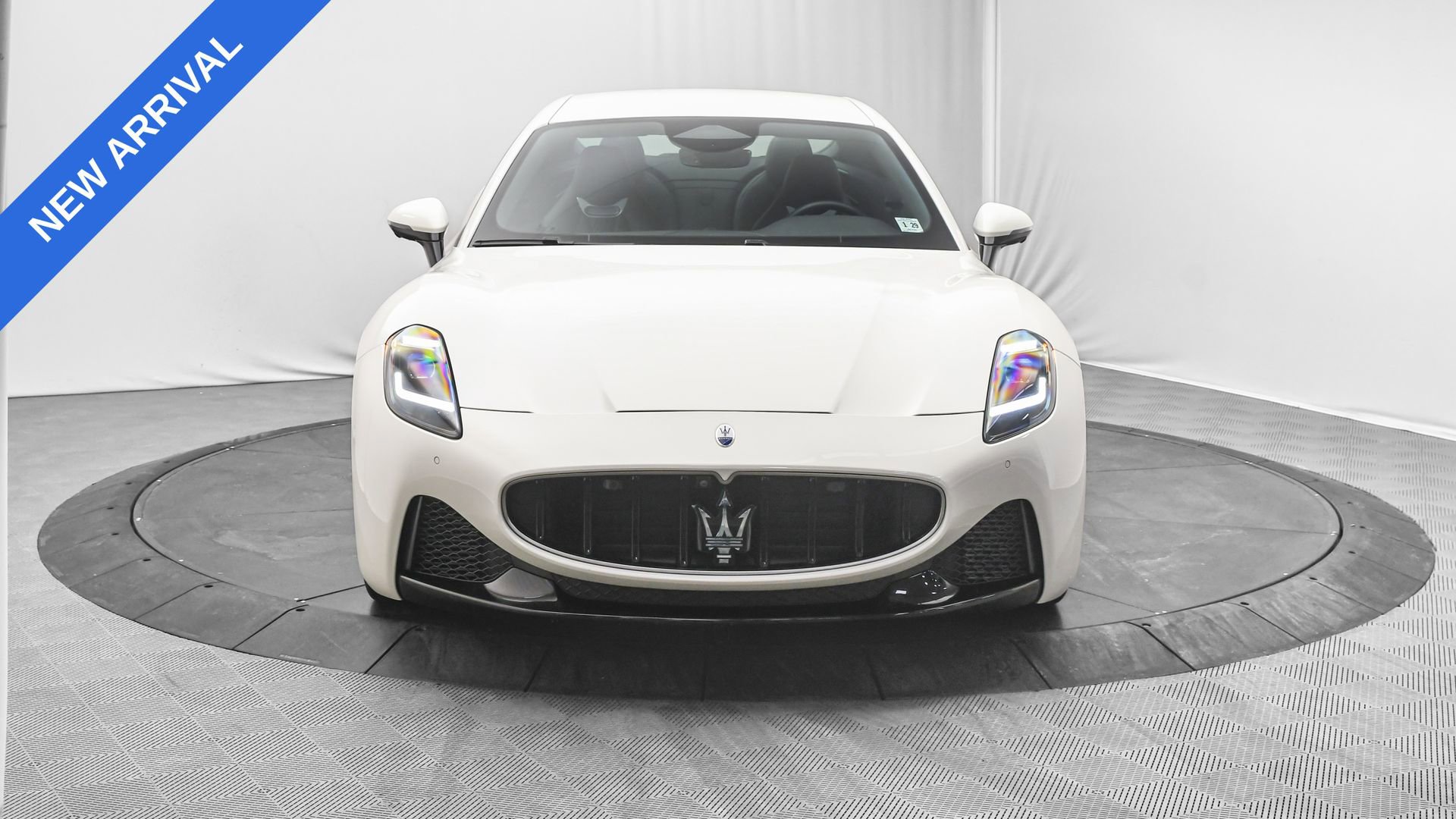 Used 2024 Maserati GranTurismo Modena image 2