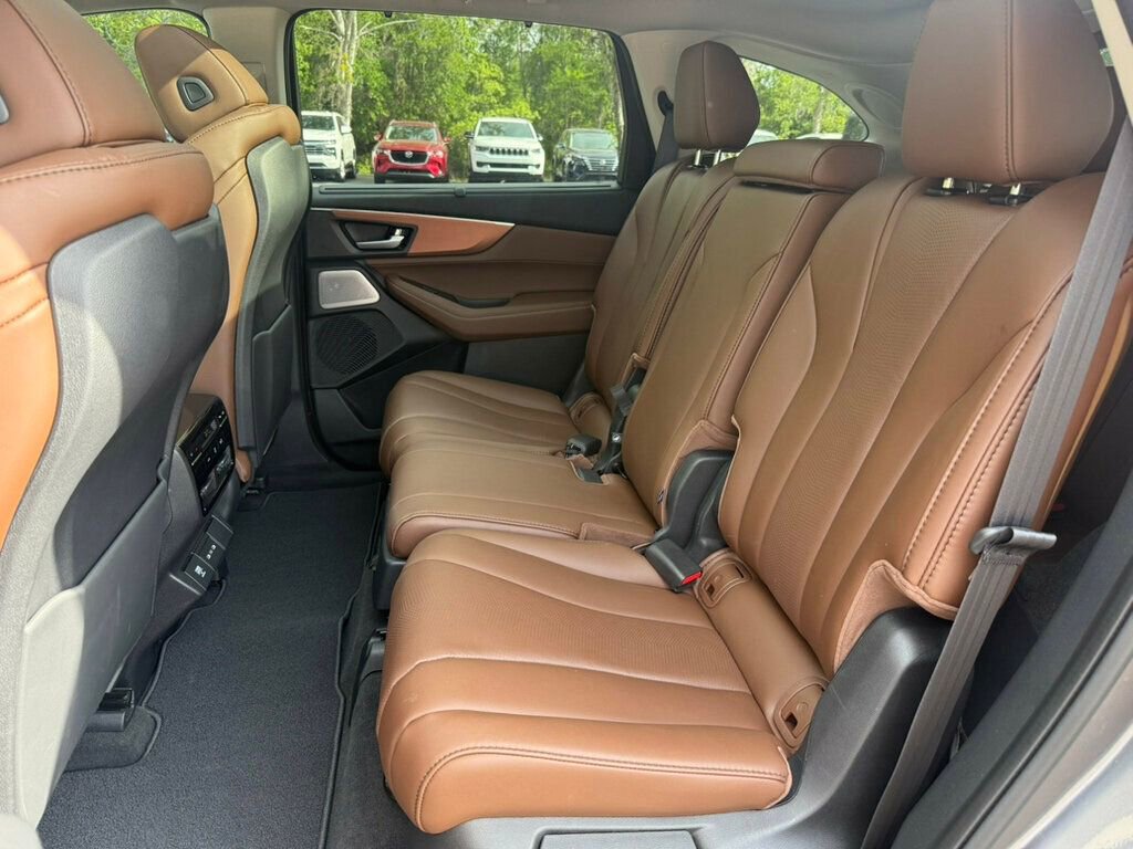 Used 2025 Acura MDX FWD w/ Technology Package image 9