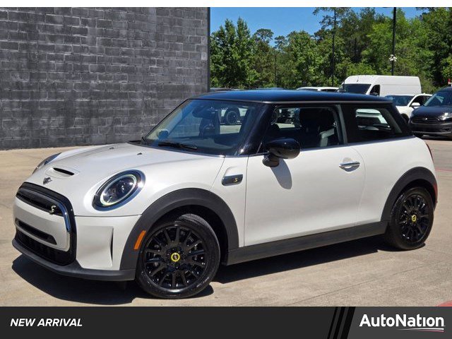 Used 2024 MINI Cooper SE FWD image 1