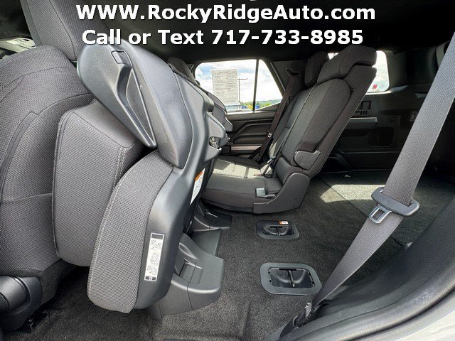 Used 2025 Toyota 4Runner SR5 AWD/4WD image 31