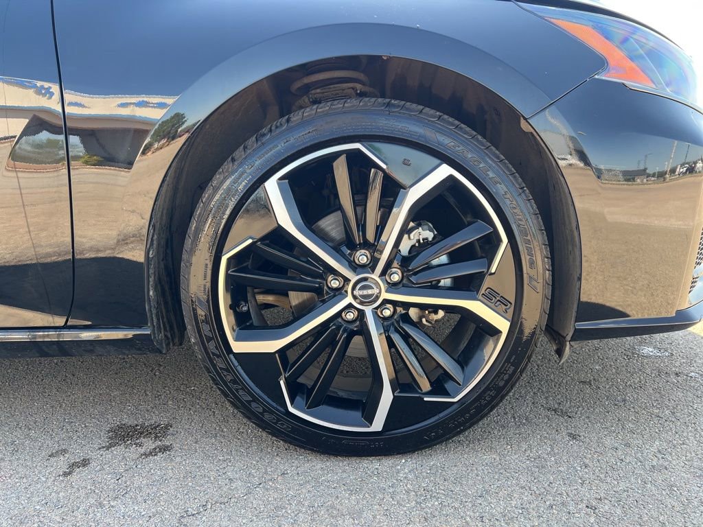 Used 2024 Nissan Altima 2.5 SR FWD image 22