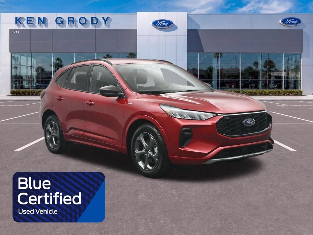 Used 2023 Ford Escape ST-Line w/ Tech Pack #1 FWD image 1