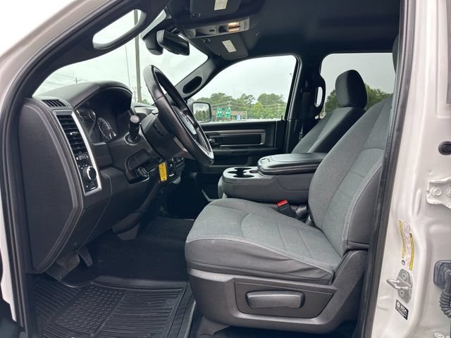 Used 2021 RAM 1500 Classic Warlock w/ Luxury Group RWD image 9