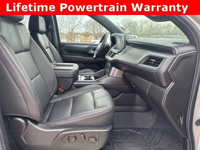 Used 2024 Chevrolet Suburban RST w/ Luxury Package image 22