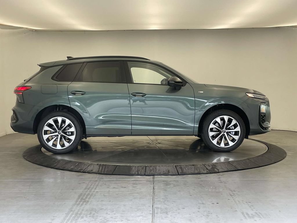 New 2026 Audi Q3 quattro 2.0T AWD/4WD image 8