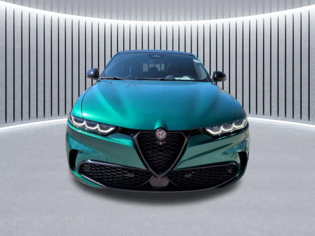 Used 2024 Alfa Romeo Tonale Veloce w/ Active Assist Package image 18
