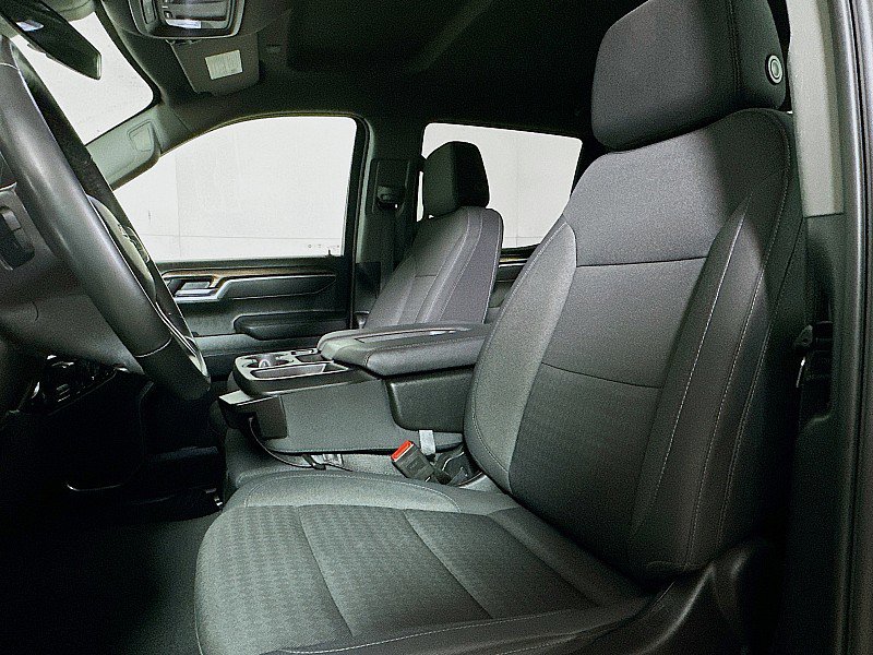Used 2025 Chevrolet Silverado 1500 LT image 11