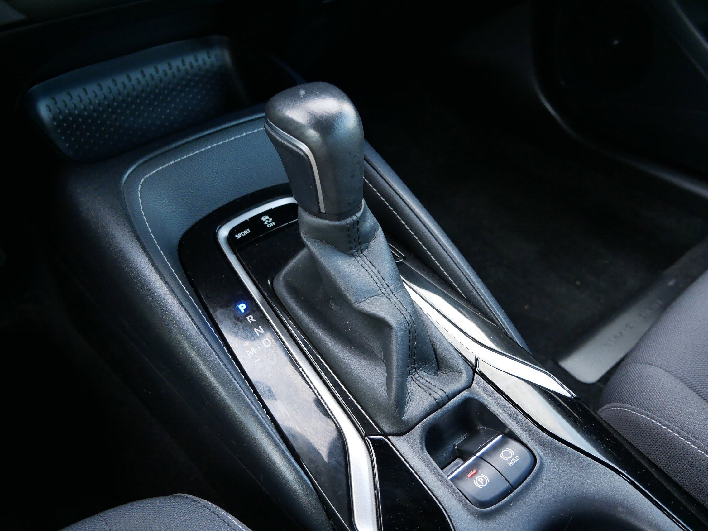 Used 2021 Toyota Corolla SE w/ Blackout Package (TMS) image 24