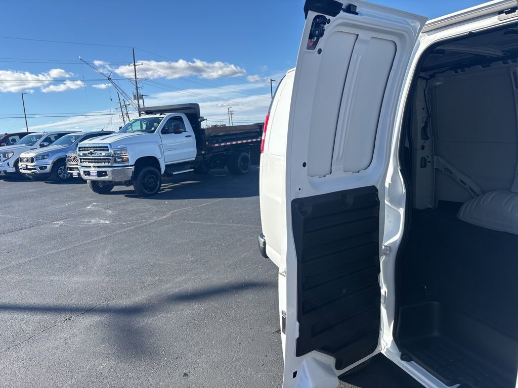 New 2025 Chevrolet Express 2500 w/ Driver Convenience Package RWD image 34