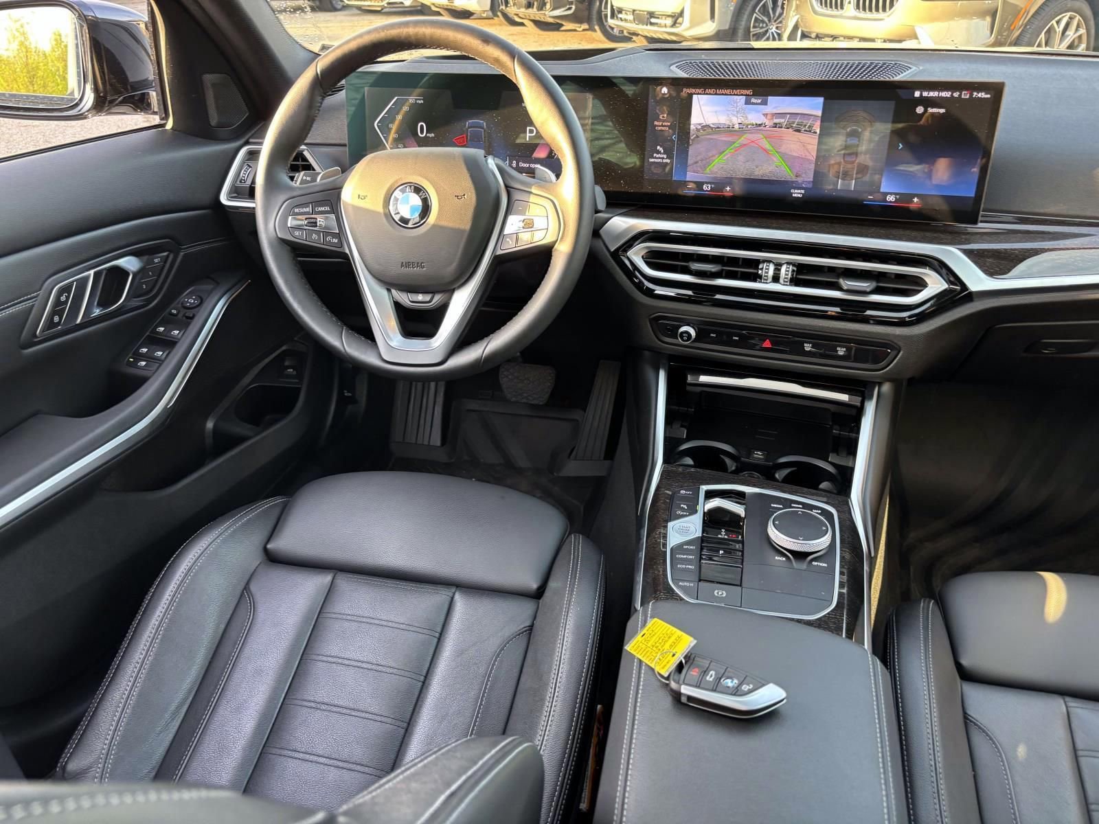 Used 2023 BMW 330i xDrive Sedan w/ Premium Package AWD/4WD image 30
