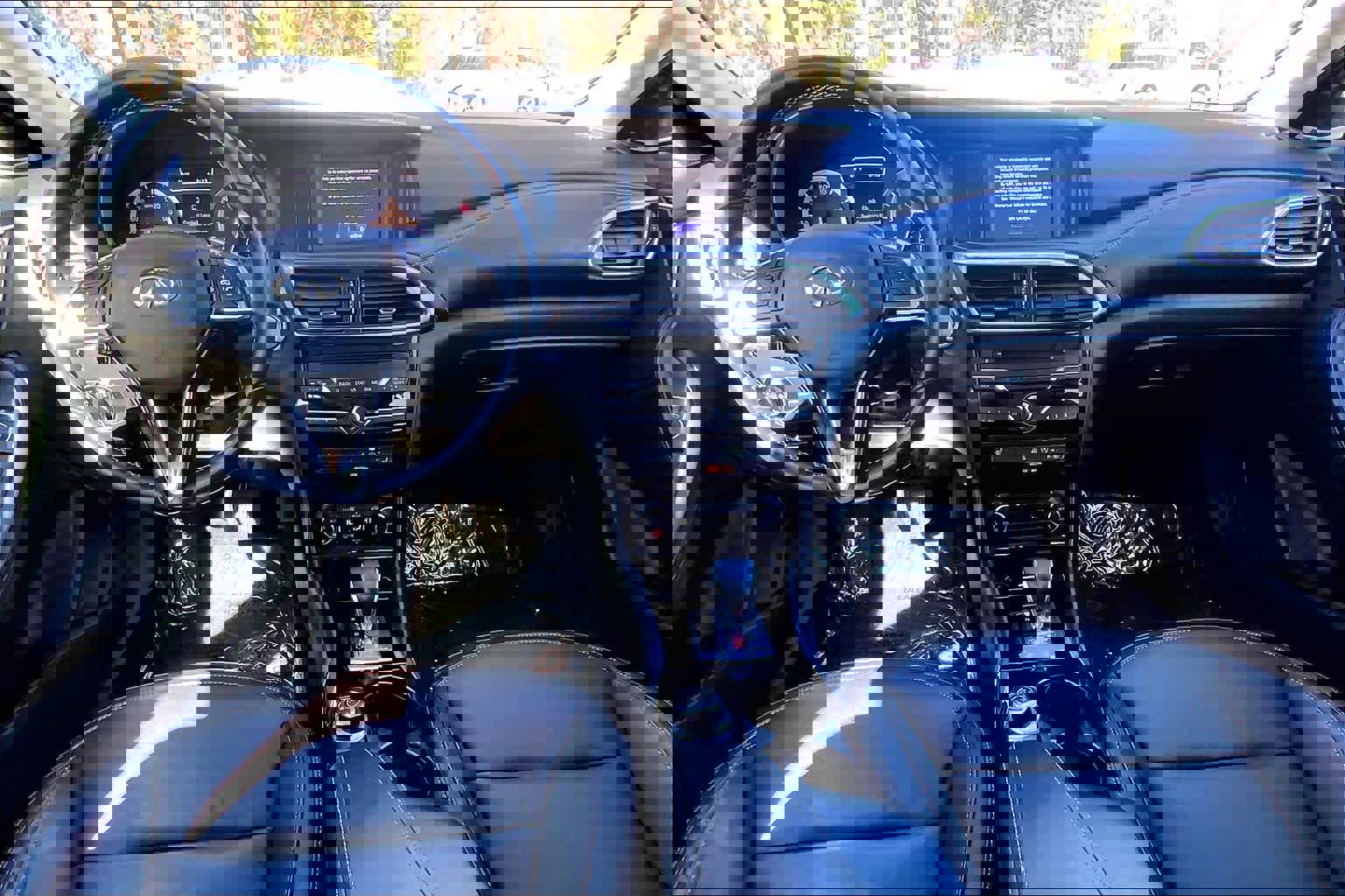 Used 2019 INFINITI QX30 AWD w/ Proassist Package image 14