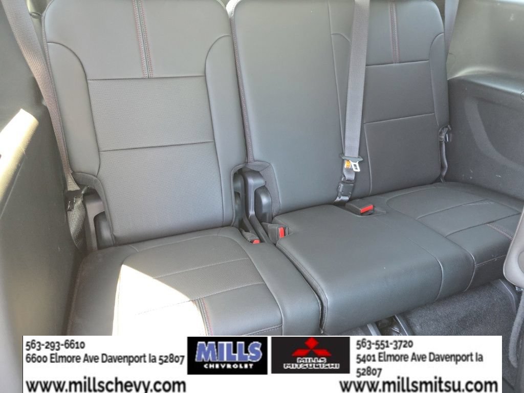 Used 2023 Chevrolet Traverse RS w/ LPO, Floor Liner Package AWD/4WD image 19