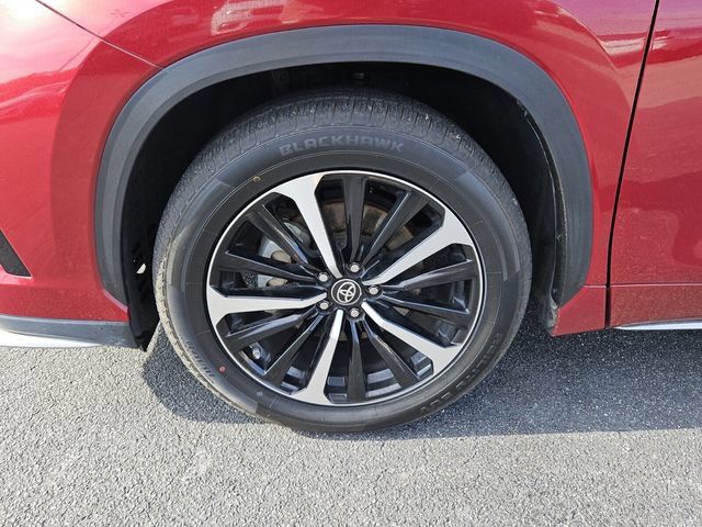 Used 2021 Toyota Highlander XSE AWD/4WD image 9