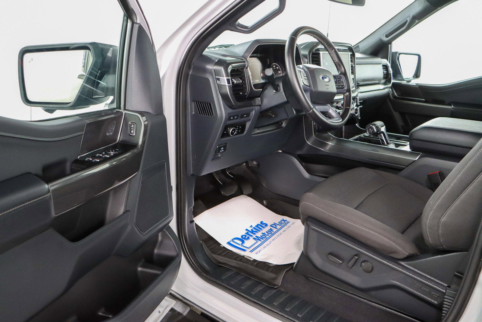 Used 2023 Ford F150 XLT w/ Equipment Group 302A High image 3