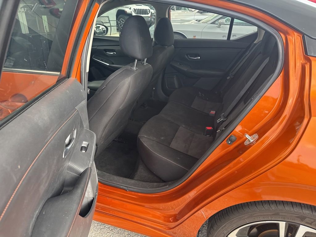 Used 2023 Nissan Sentra SR w/ Electronics Package FWD image 6