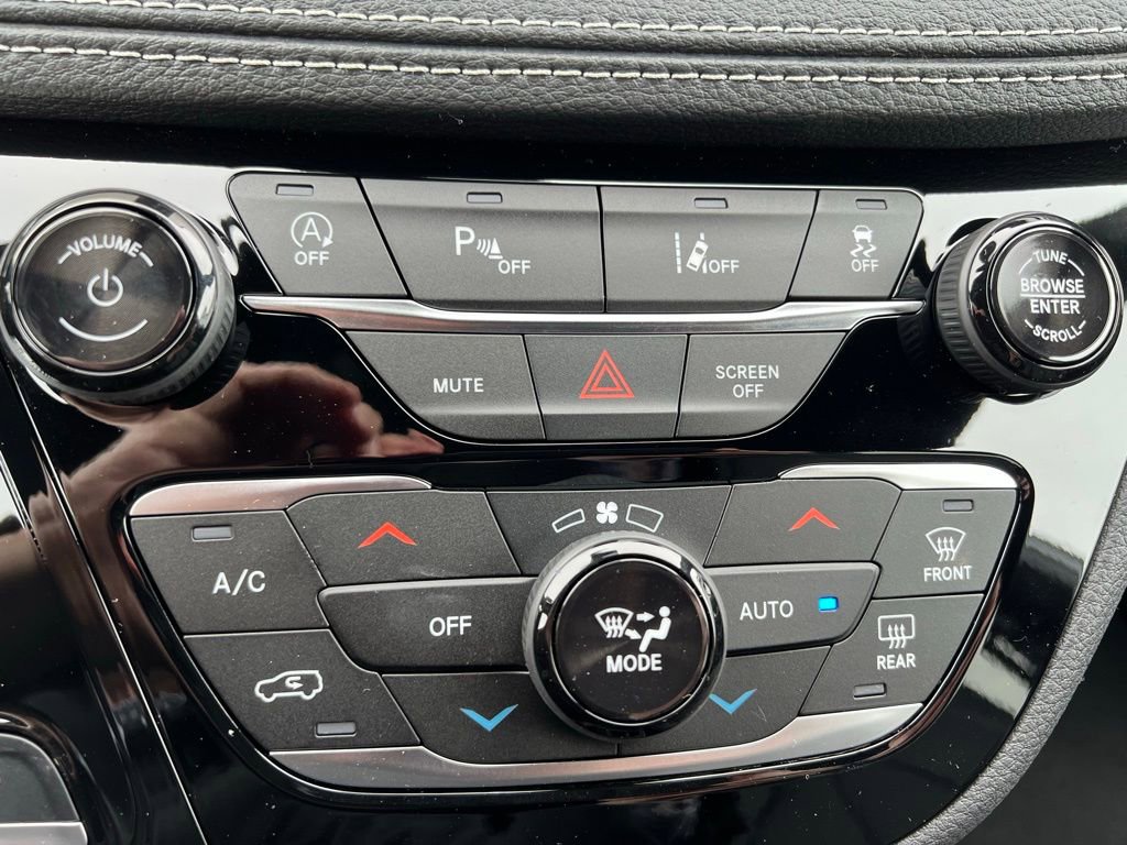 New 2026 Chrysler Pacifica Select w/ S Appearance Package FWD image 37