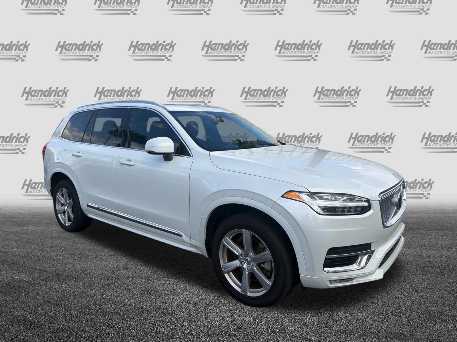 Used 2024 Volvo XC90 B5 Core AWD/4WD image 2