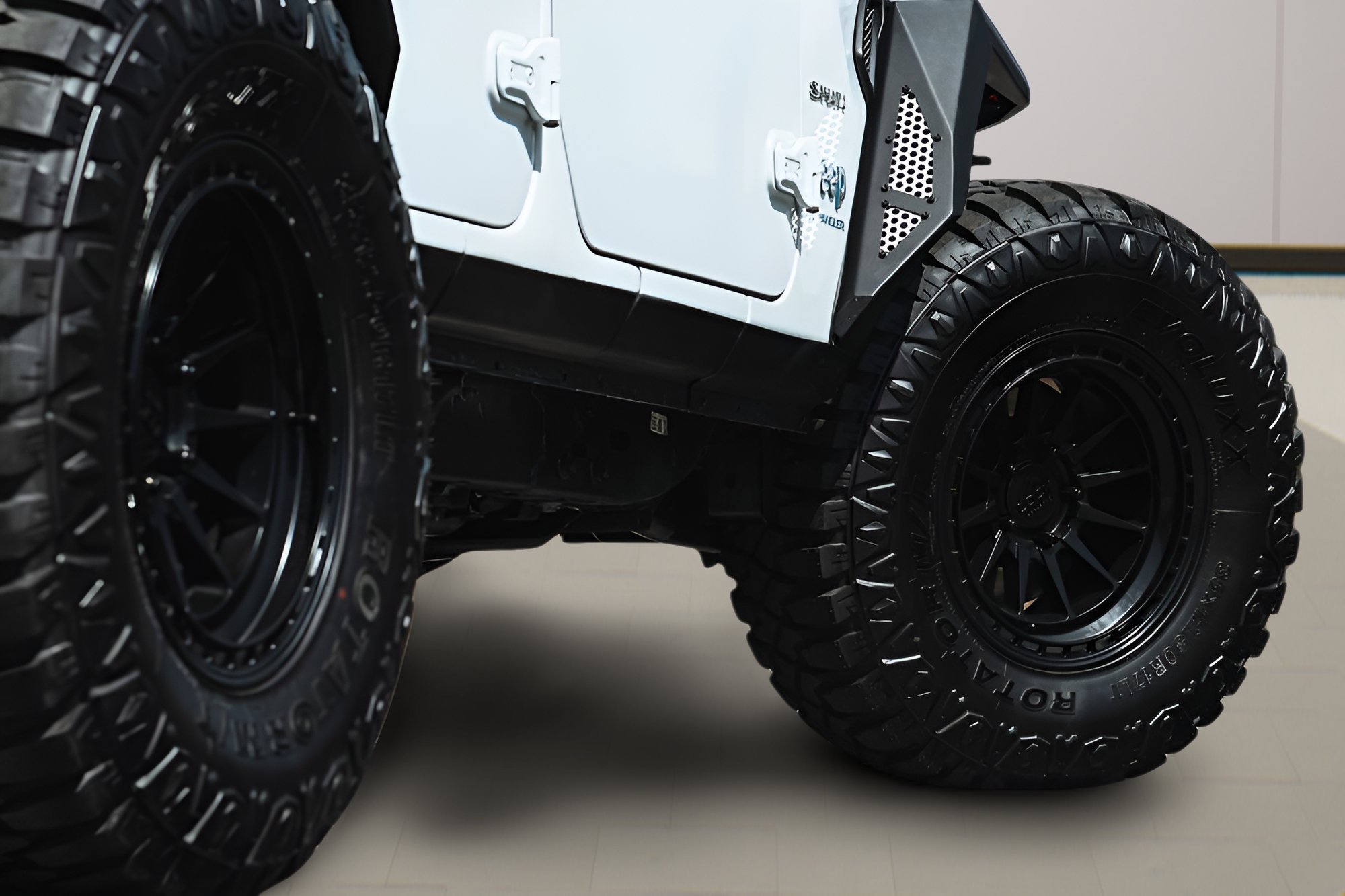 Used 2024 Jeep Wrangler Unlimited Sahara AWD/4WD image 12