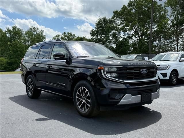 Used 2025 Ford Expedition Platinum AWD/4WD image 2