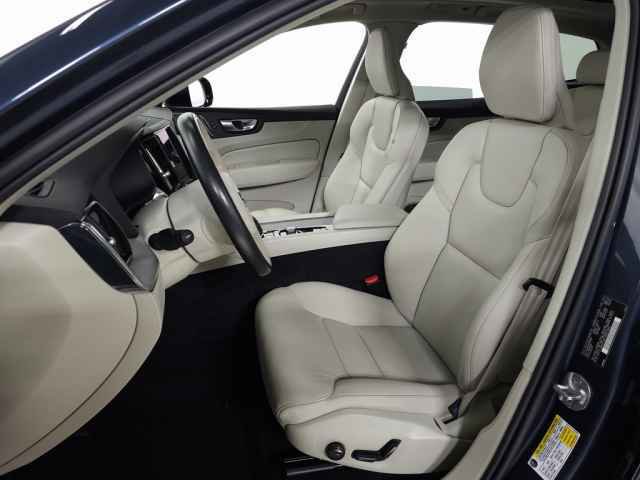 Used 2024 Volvo XC60 T8 Plus w/ Protection Package Premier image 16
