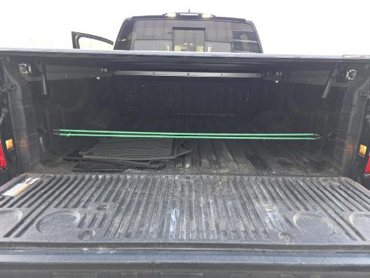 Used 2023 Nissan Titan SV w/ SV Convenience Package image 11