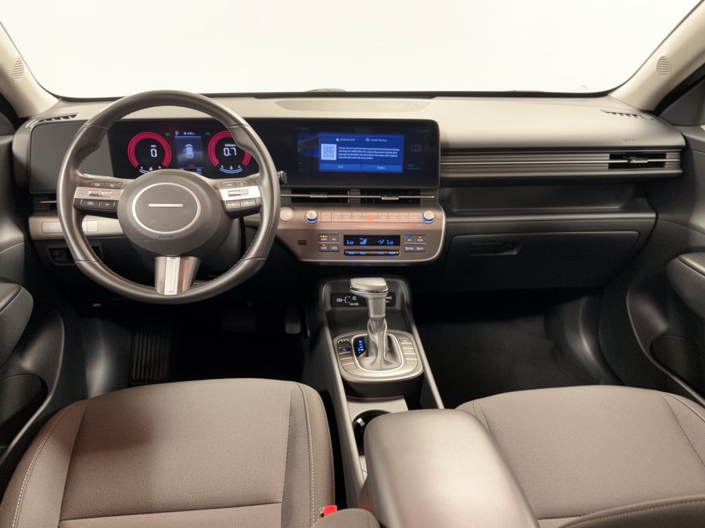 Used 2025 Hyundai Kona SEL AWD/4WD image 17