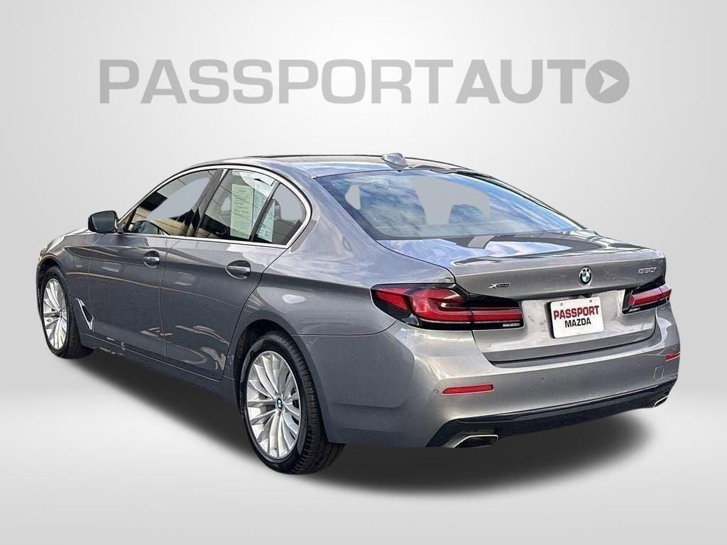 Used 2023 BMW 530i xDrive w/ Premium Package AWD/4WD image 2