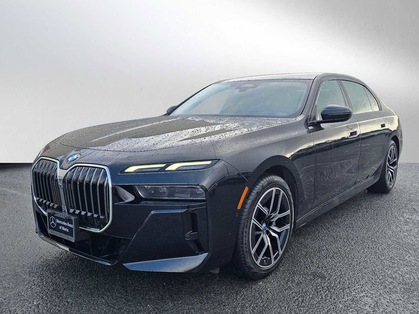 Used 2024 BMW 740i image 7