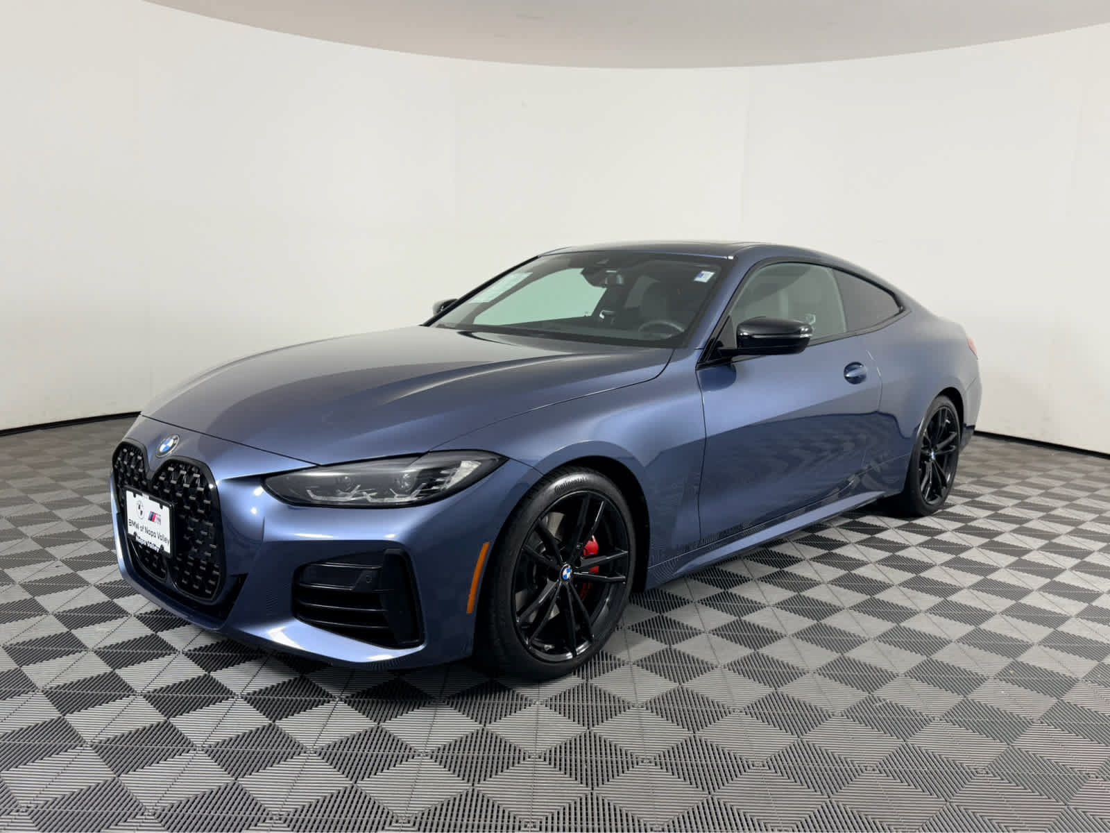 Used 2024 BMW M440i Coupe w/ Premium Package RWD image 6