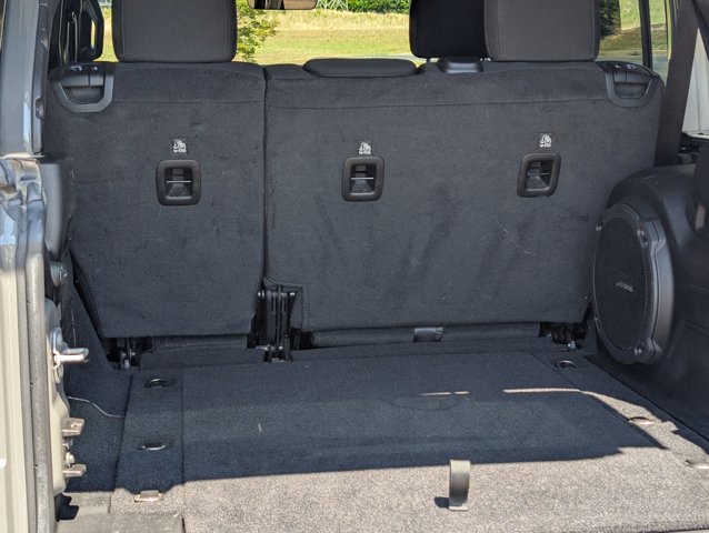 Used 2020 Jeep Wrangler Unlimited Sahara AWD/4WD image 10