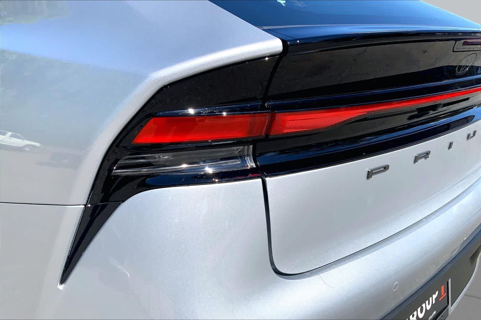 New 2026 Toyota Prius LE FWD image 14