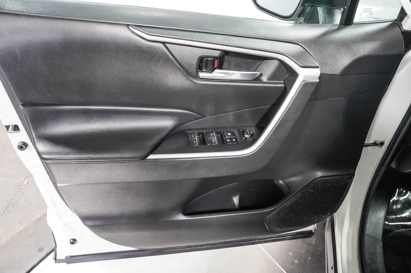 Certified 2023 Toyota RAV4 XLE w/ Convenience Package FWD image 23