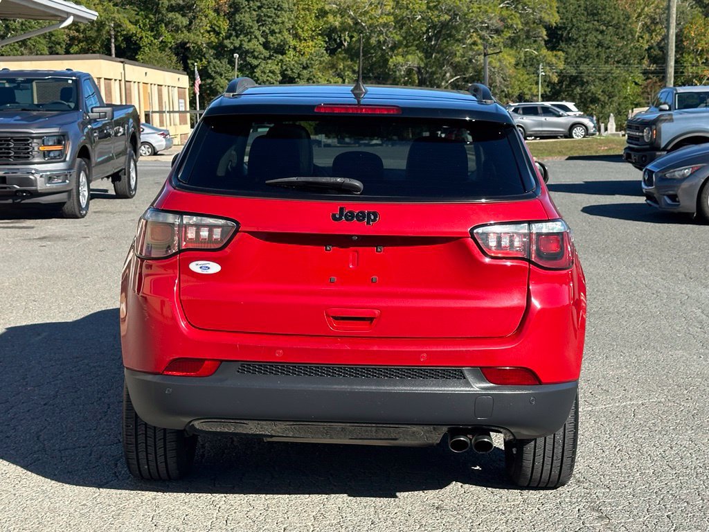 Used 2019 Jeep Compass Latitude FWD image 8