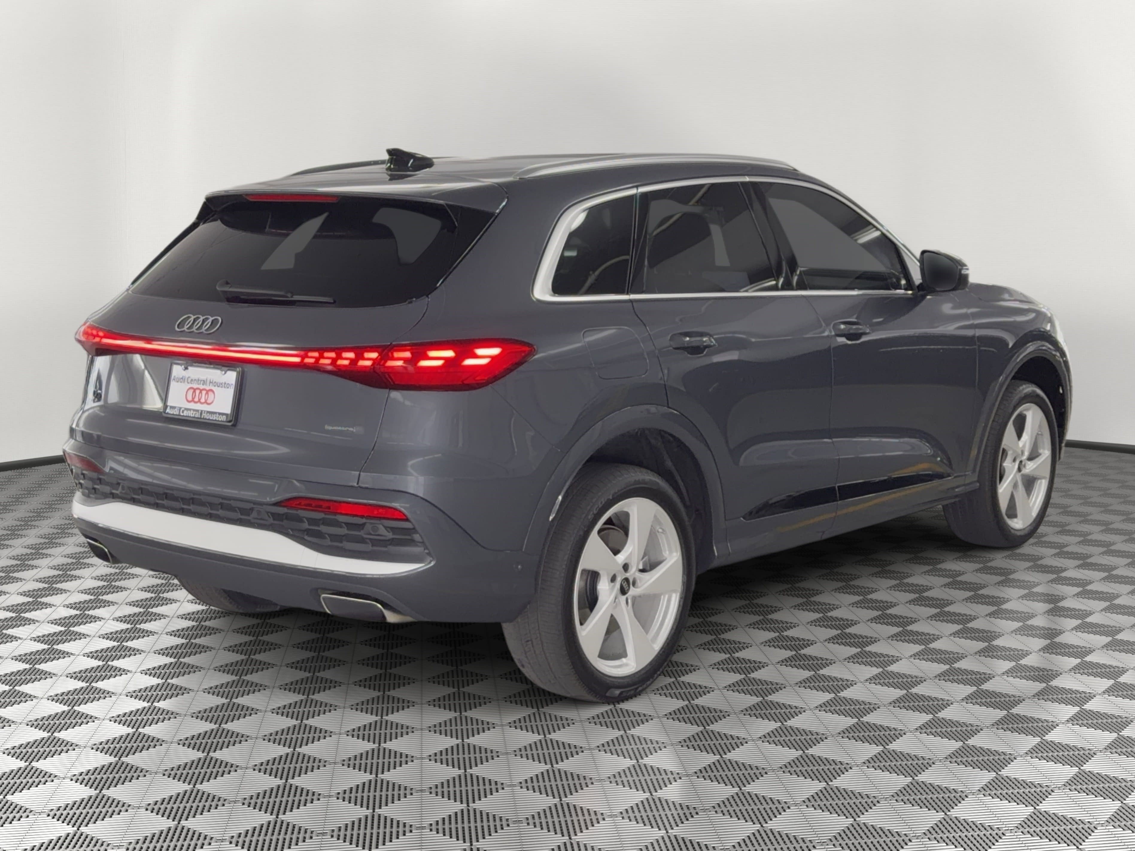 New 2026 Audi Q5 Premium Plus image 9