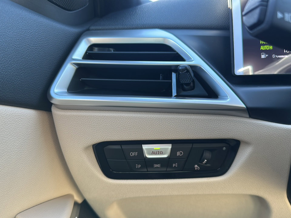 New 2026 BMW 330i w/ Premium Package image 26