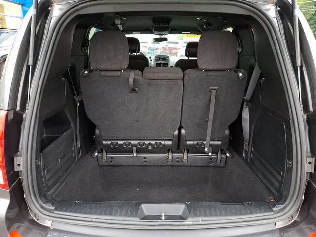 Used 2016 Dodge Grand Caravan SE FWD image 36