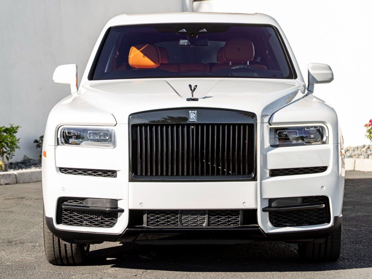 Certified 2023 Rolls-Royce Cullinan Black Badge w/ Dark Exterior Package AWD/4WD image 5