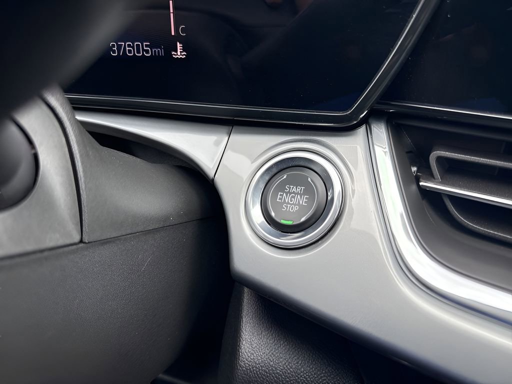 Used 2024 Chevrolet Trax LT FWD image 19