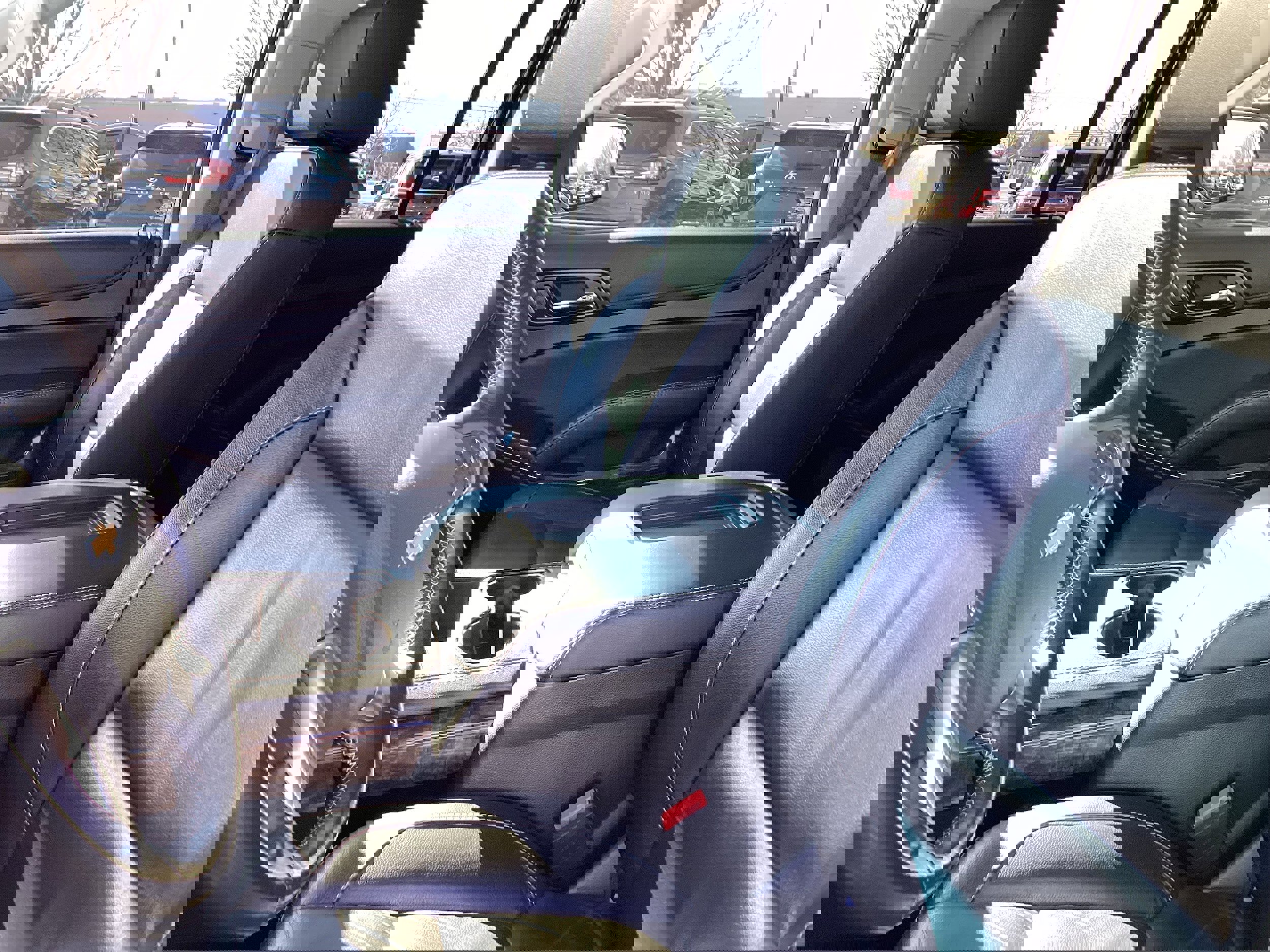 Used 2019 Chevrolet Suburban LT w/ LT Signature Package image 12