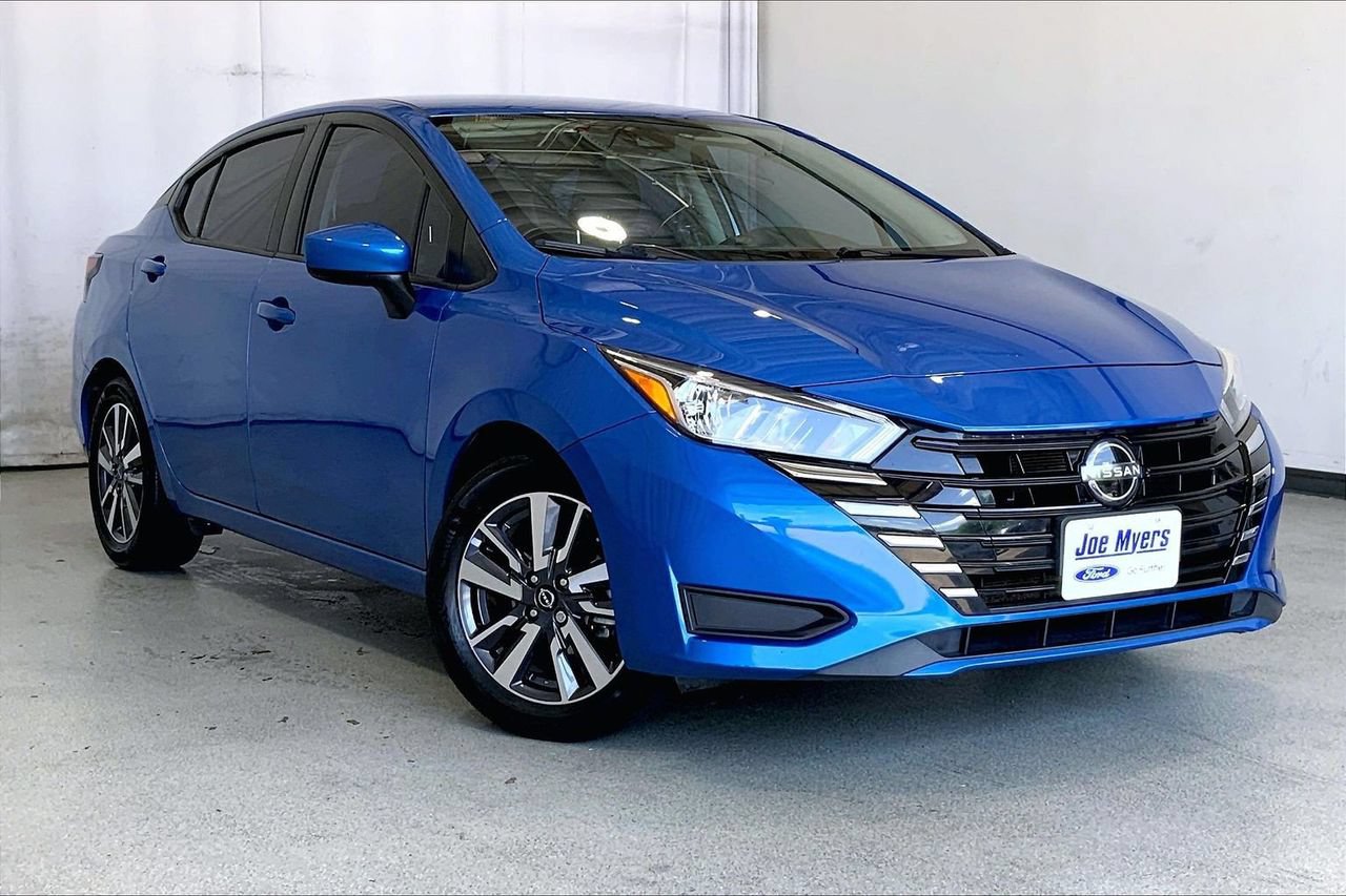 Used 2023 Nissan Versa SV