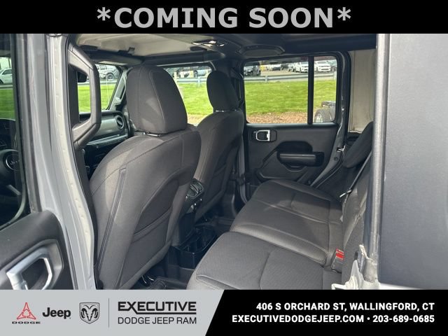 Used 2023 Jeep Wrangler Unlimited w/ Cold Weather Group AWD/4WD image 16